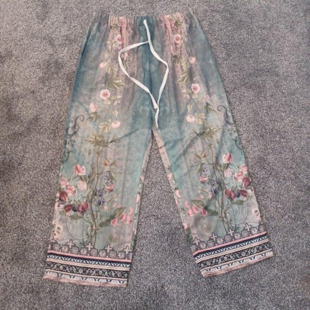NEW Ladies pants - Size XL